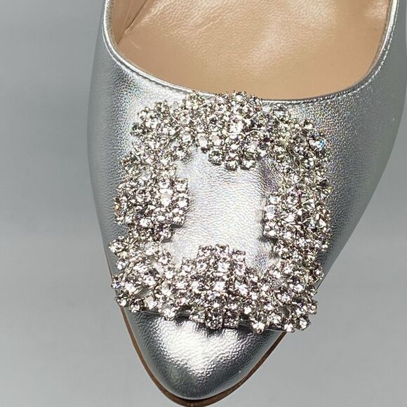 Manolo Blahnik Hangisi 105MM Crystal Buckle Leather Pumps size 37.5 - Picture 8 of 16